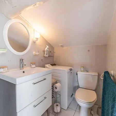 La Boheme, Attic Facing Les Halles Narbonne
